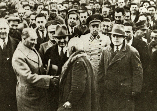 Cumhurbaşkanı Gazi Mustafa Kemal, İzmir Kemalpaşa'da (30 Ocak 1931)