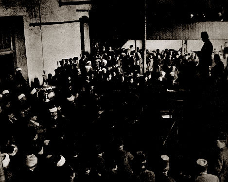 TBMM Başkanı Mustafa Kemal, Meclis açış konuşmasını yaparken (1 Mart 1921)