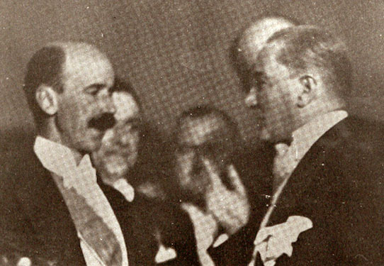 Cumhurbaşkanı Gazi Mustafa Kemal, Macaristan Başbakanı Betlen ile Cumhuriyet Bayramı balosunda (29 Ekim 1930)