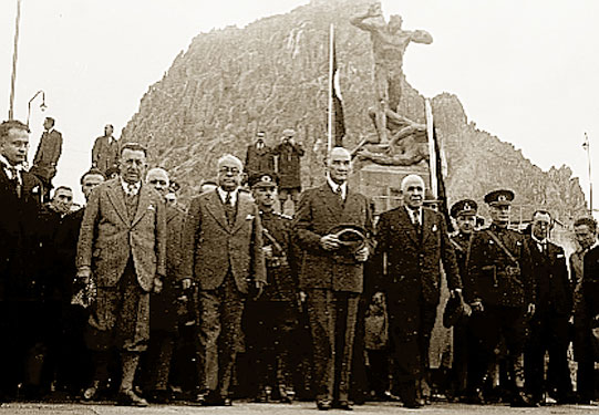 Cumhurbaşkanı Atatürk, Afyon'da (20 Kasım 1937)