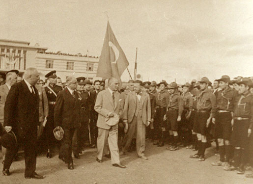 Cumhurbaşkanı Atatürk'ün Malatya'da karşılanışı (14 Kasım 1937)