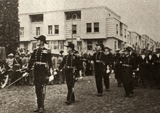 İngiliz Kıtası, Atatürk'ü selâmlıyor (21 Kasım 1938)