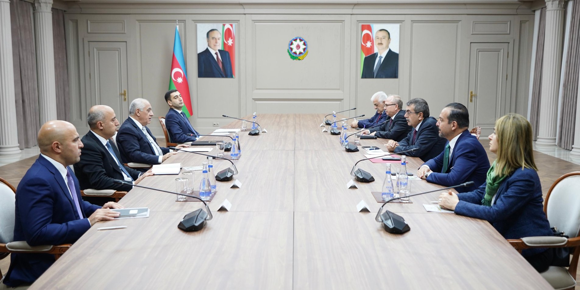 MINISTER TEKİN MEETS WITH AZERBAIJAN'S PRIME MINISTER ASADOV